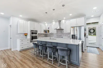 8446 Parkview Drive, Rockville - 15