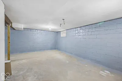 340 N Tacoma Avenue, Indianapolis - 22