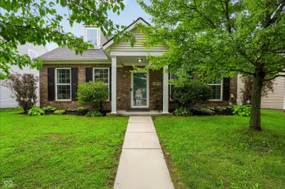 13175 N Elster Way, Fishers - 11