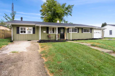 604 Center Drive, Frankfort - 2