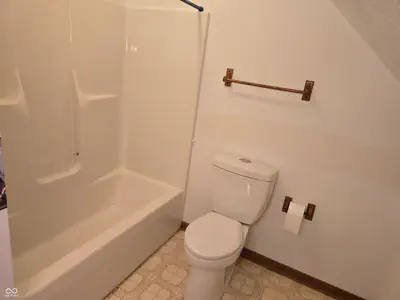 186 Ryan Court, Spencer - 28