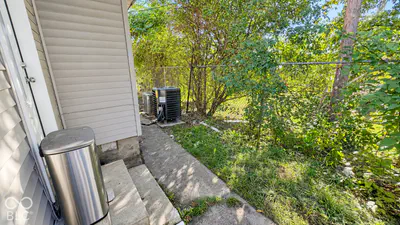 1210 Senate Avenue, Indianapolis - 24