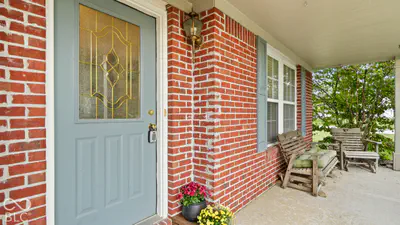 1124 E McClarnon Drive, Greenfield - 3