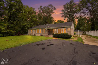 6204 Madison Avenue, Indianapolis