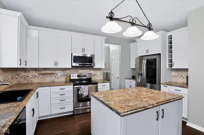 11810 Queenwood Court, Fishers - 25