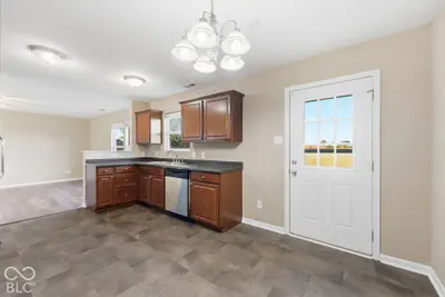 11398 N Meadowbend Way, Monrovia - 16