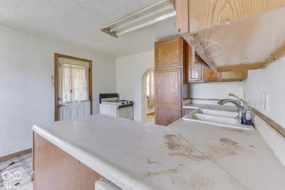 256 W Gimber Street, Indianapolis - 25