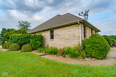 1580 E Garnett Drive, Frankfort - 38