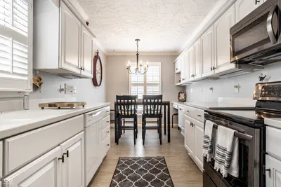 8406 Quail Hollow Road, Indianapolis - 14