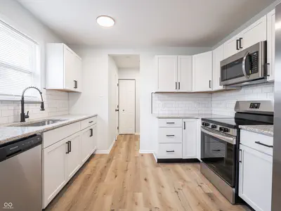11241 Longbranch Street, Monrovia - 12