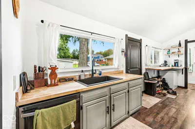 517 Madison Avenue, Arcadia - 13