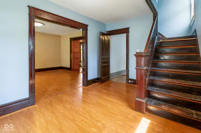 624 N Pine Street, Seymour - 9