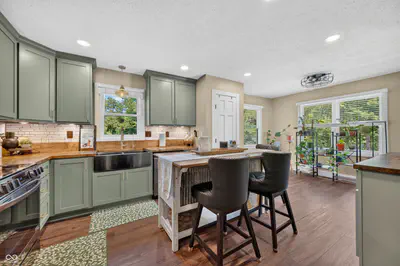 6876 W 300 S, Morgantown - 21