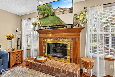 7291 Plantation Lane, Avon - 13