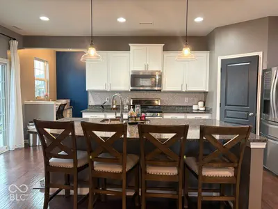 6705 Park Grove Boulevard, Whitestown - 3