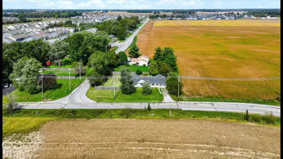 7036 300, Whitestown - 33