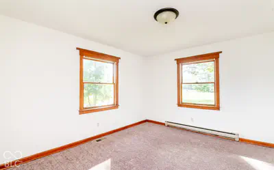 6166 County Road 200, Seymour - 44
