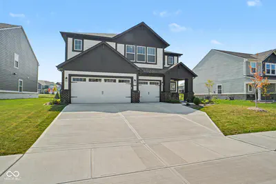 4357 Red Pine Drive, Bargersville - 35