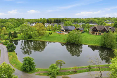 1 Woodard Bluff, Zionsville - 11