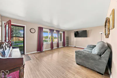 5300 Breezewood Drive, Muncie - 4