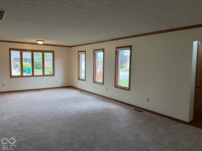 396 Vinewood Drive, Brownsburg - 3