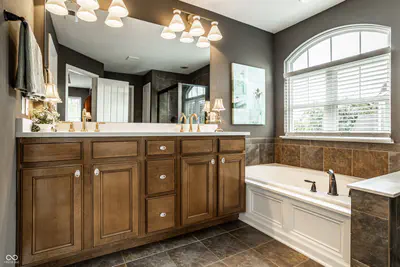 10190 Fantina Lane, Fishers - 47