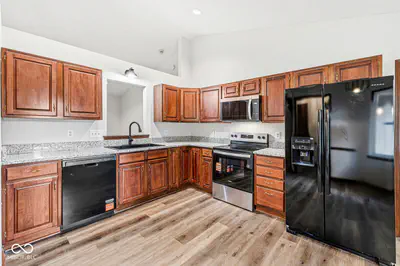 1360 Boone Court, Indianapolis - 24