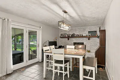 907 Cragwood Court, Plainfield - 3