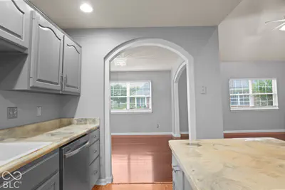 907 Amesbury Court, Indianapolis - 9