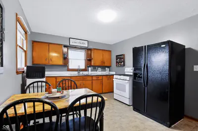 890 Gray Street, Martinsville - 7