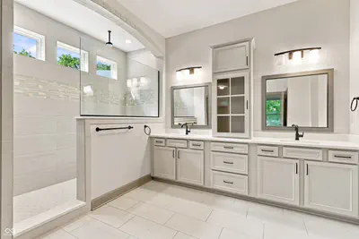 11162 Cliffside Drive, Fortville - 37