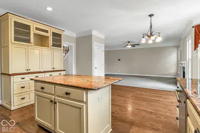 6763 Woodcliff Circle, Zionsville - 16