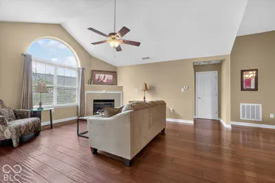 13871 Rue Charlot Lane #20, McCordsville - 5