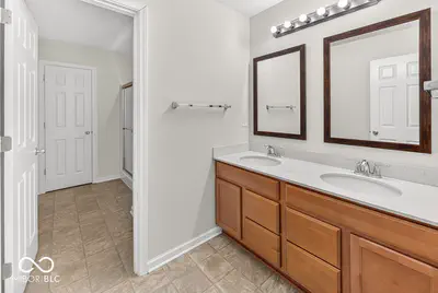 11724 Whisperwood Way, Fishers - 16