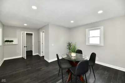 129 E McKenzie Road, Greenfield - 32