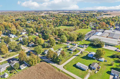 312 S Academy Avenue, Spiceland - 48