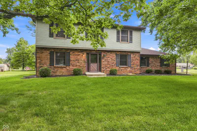 7820 Scarborough Blvd South Drive, Indianapolis