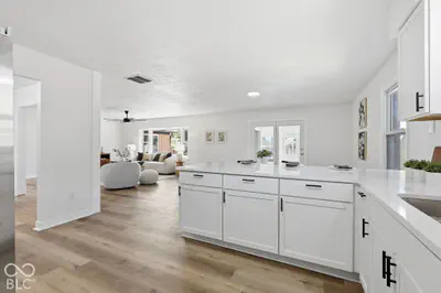 730 Colonial Way, Greenwood - 19