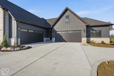 2786 S Kings Way, New Palestine - 7
