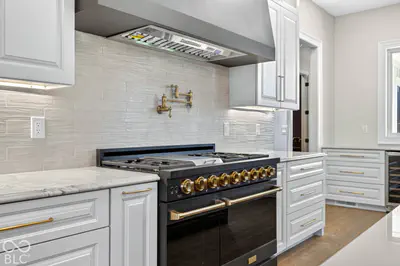 1221 Beechtree Lane, Franklin - 17