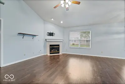 8140 Burnett Boulevard, Avon - 9