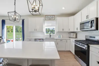 588 Cowley Drive, Westfield - 6