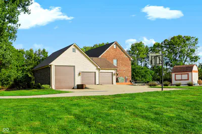 10211 Hidden Meadow Lane, Indianapolis - 75