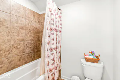 9627 Summerton Drive, Fishers - 35