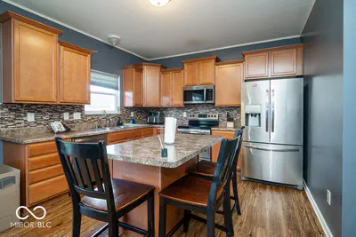 834 Blue Ash Trail, Greenwood - 4