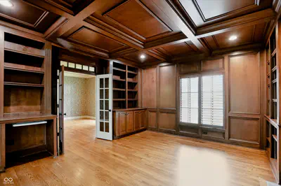 8437 500, Zionsville - 11