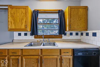 7665 52nd Street, Indianapolis - 8