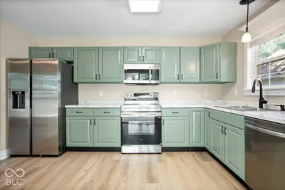 6630 Wilderness Trail, Fishers - 9