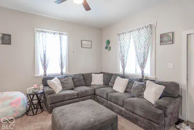624 Washington Street, Shelbyville - 11