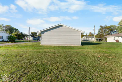 601 E Bard Street, Crothersville - 5